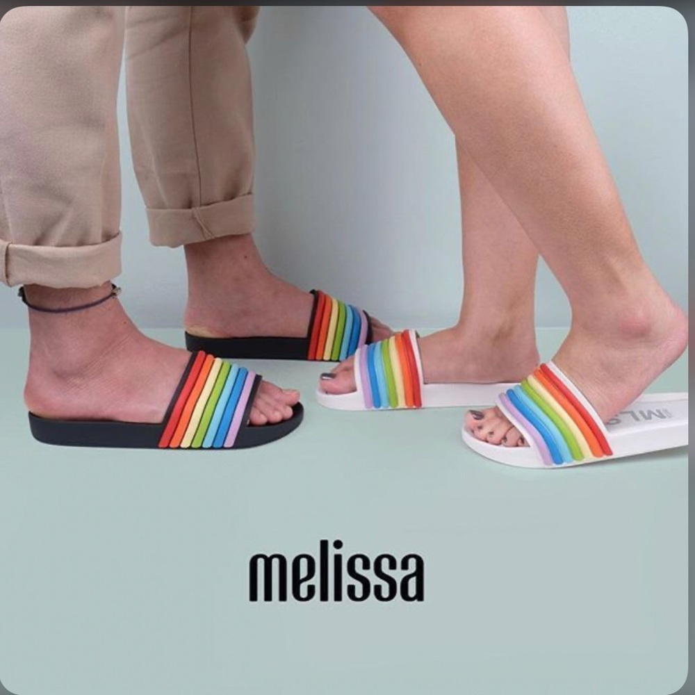 Beach Slide Sandal
MELISSA